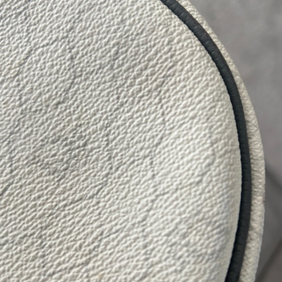 VINTAGE Christian Dior Honeycomb Drawstring Bucket Bag with Pouch White … - Picture 13 of 17